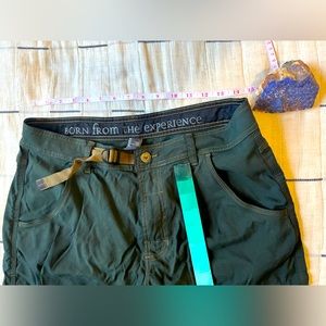 Prana Zion shorts forest green